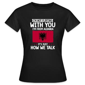 Drapeau albanais Aigle albanais Shqiponja - T-shirt Femme - noir - Devant - AI Model Female 172 dark (172cm)