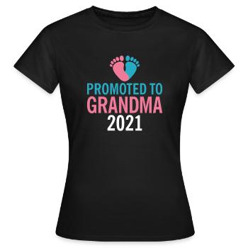 Grandma Gifts - Frauen T-Shirt - Schwarz - Vorne - AI Model Female 172 dark (172cm)