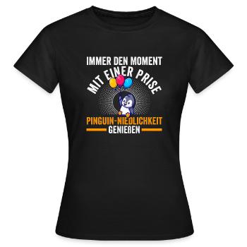 Süße Pinguin - Frauen T-Shirt - Schwarz - Vorne - AI Model Female 172 dark (172cm)