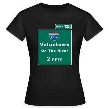 Poker Design Valuetown -straight flush - Shield - Women's T-Shirt - black - Front - AI Model Female 172 dark (172cm)