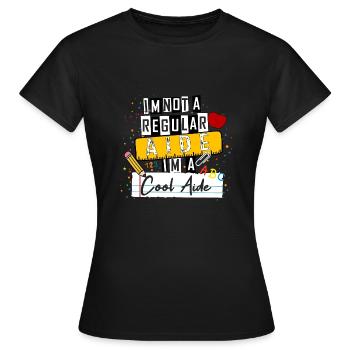 Ich bin kein normaler Helfer Ich bin ein cooler Helfer Lustig - Frauen T-Shirt - Schwarz - Vorne - AI Model Female 172 dark (172cm)
