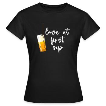 Kombucha-Liebhaber-Liebe auf den ersten Schluck - Frauen T-Shirt - Schwarz - Vorne - AI Model Female 172 dark (172cm)