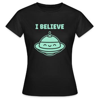 fliegende Untertasse - Frauen T-Shirt - Schwarz - Vorne - AI Model Female 172 dark (172cm)