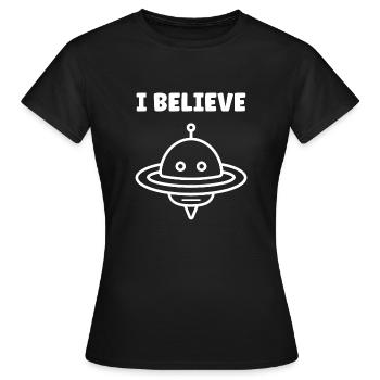 fliegende Untertasse - Frauen T-Shirt - Schwarz - Vorne - AI Model Female 172 dark (172cm)