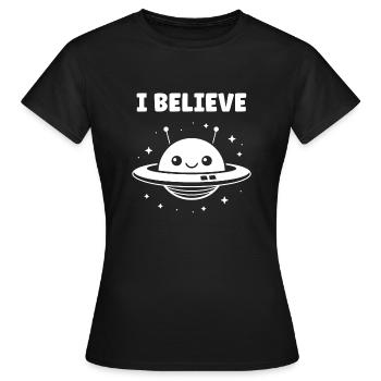 fliegende Untertasse - Frauen T-Shirt - Schwarz - Vorne - AI Model Female 172 dark (172cm)