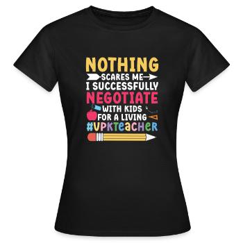 Don't worry, I negotiated successfully with me - Women's T-Shirt - black - Front - AI Model Female 172 dark (172cm)