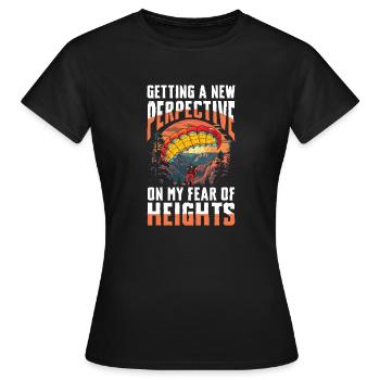 Neue Perspektive Auf Meine Höhenangst - Frauen T-Shirt - Schwarz - Vorne - AI Model Female 172 dark (172cm)