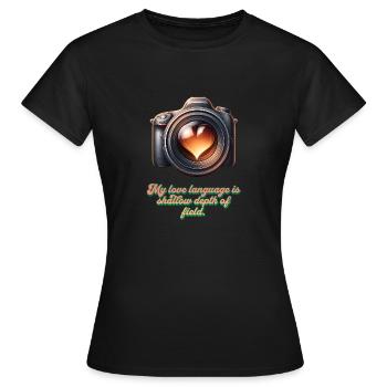 Déclaration d’amour dans le flou - T-shirt Femme - noir - Devant - AI Model Female 172 dark (172cm)