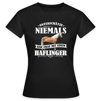 Haflinger Unterschätze nie Pferd Frauen Geschenk - Frauen T-Shirt - Schwarz - Vorne - AI Model Female 172 dark (172cm)