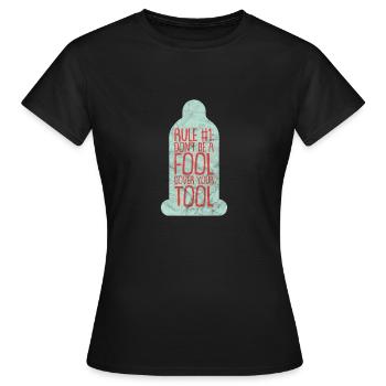 Préservatif disant latex party sexe amour JGA Casanova - T-shirt Femme - noir - Devant - AI Model Female 172 dark (172cm)
