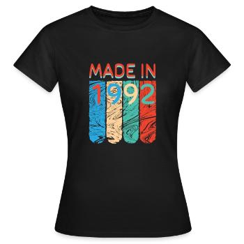Made in 1992 - Frauen T-Shirt - Schwarz - Vorne - AI Model Female 172 dark (172cm)