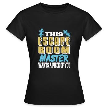 Ce maître de salle d’évasion veut un morceau de vous - T-shirt Femme - noir - Devant - AI Model Female 172 dark (172cm)