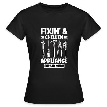 Réparer et refroidir le gourou de la réparation d’appareils électroménagers - T-shirt Femme - noir - Devant - AI Model Female 172 dark (172cm)