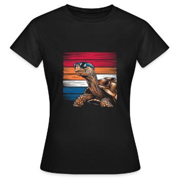 Tortoise Coolest Pet On Earth Lunettes de soleil rétro - T-shirt Femme - noir - Devant - AI Model Female 172 dark (172cm)