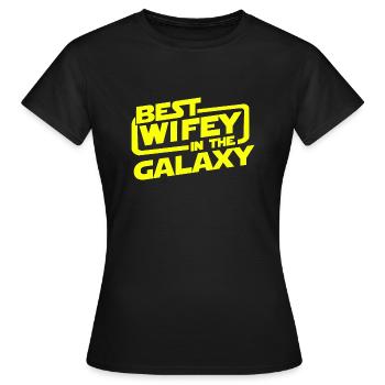 Bester Wifey in der Galaxis - Frauen T-Shirt - Schwarz - Vorne - AI Model Female 172 dark (172cm)