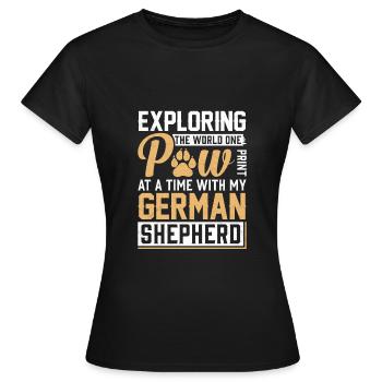 Chien de berger - T-shirt Femme - noir - Devant - AI Model Female 172 dark (172cm)