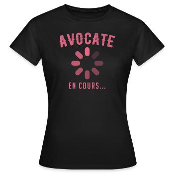 Avocate en cours - T-shirt Femme - noir - Devant - AI Model Female 172 dark (172cm)