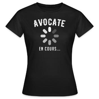Avocate en cours - T-shirt Femme - noir - Devant - AI Model Female 172 dark (172cm)