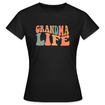 Grandma Life - Frauen T-Shirt - Schwarz - Vorne - AI Model Female 172 dark (172cm)