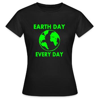 Earth day every day - T-shirt Femme - noir - Devant - AI Model Female 172 dark (172cm)