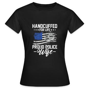 Police Wife - Supporter USA - T-shirt Femme - noir - Devant - AI Model Female 172 dark (172cm)