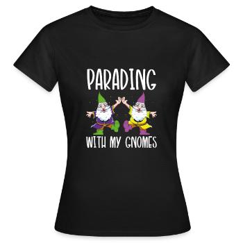 Parade Mit Meinen Gnomen - Frauen T-Shirt - Schwarz - Vorne - AI Model Female 172 dark (172cm)