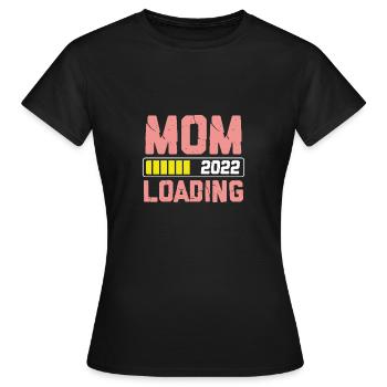 Mom Invites 2022 - Women's T-Shirt - black - Front - AI Model Female 172 dark (172cm)