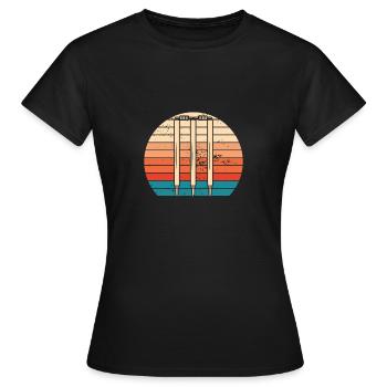 Cricket Stümpfe Vintage - Frauen T-Shirt - Schwarz - Vorne - AI Model Female 172 dark (172cm)