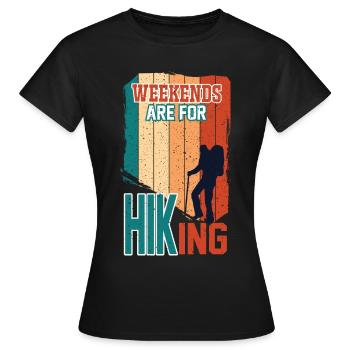 Les week-ends sont pour la randonnée - T-shirt Femme - noir - Devant - AI Model Female 172 dark (172cm)
