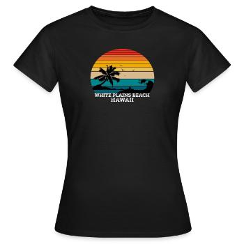 White Plains Beach Hawaii gift - Women's T-Shirt - black - Front - AI Model Female 172 dark (172cm)