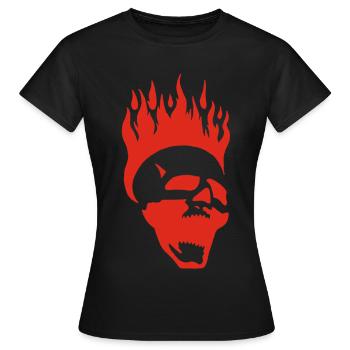 Flammender schreiender Schädel (rot) - Frauen T-Shirt - Schwarz - Vorne - AI Model Female 172 dark (172cm)