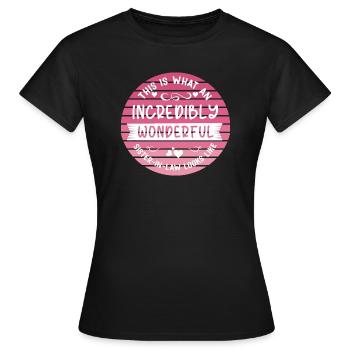 Funny sister-in-law gift saying - Women's T-Shirt - black - Front - AI Model Female 172 dark (172cm)