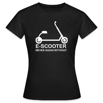 E-Scooter Roller Scooter - T-shirt Femme - noir - Devant - AI Model Female 172 dark (172cm)