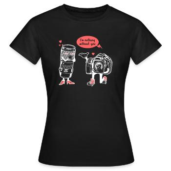 Fotograf Kamera Objektiv - Frauen T-Shirt - Schwarz - Vorne - AI Model Female 172 dark (172cm)