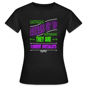 birthday present idea retired socket statement - Women's T-Shirt - black - Front - AI Model Female 172 dark (172cm)