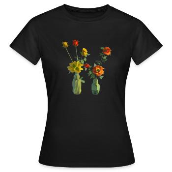 Blumen in Vase - Frauen T-Shirt - Schwarz - Vorne - AI Model Female 172 dark (172cm)