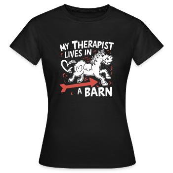 Mon thérapeute habite dans l’étable - T-shirt Femme - noir - Devant - AI Model Female 172 dark (172cm)