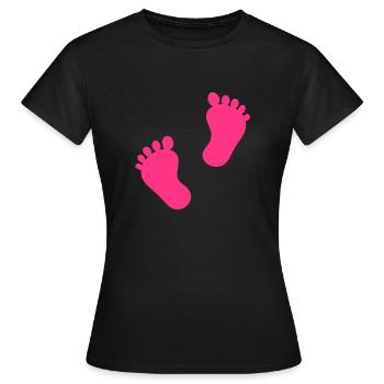 baby - füße - fuß - Frauen T-Shirt - Schwarz - Vorne - AI Model Female 172 dark (172cm)