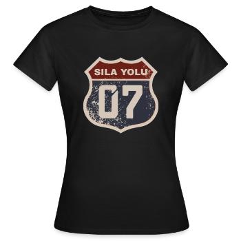 Antalya - Frauen T-Shirt - Schwarz - Vorne - AI Model Female 172 dark (172cm)