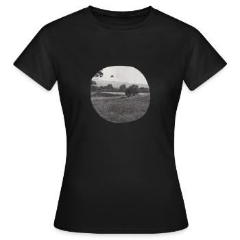 gruselige Landschaft - Frauen T-Shirt - Schwarz - Vorne - AI Model Female 172 dark (172cm)