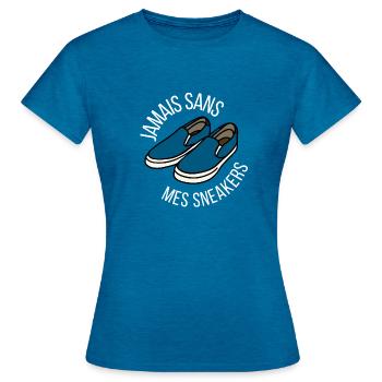 Jamais sans mes sneakers - T-shirt Femme - bleu saphir antique chiné - Devant - AI Model Female 172 dark (172cm)