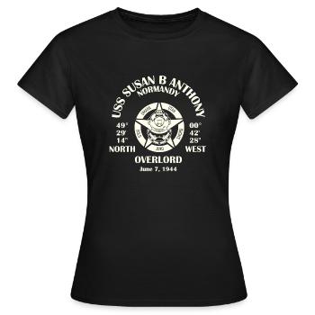 Tauchen am Wrack der Landung in der Normandie. - Frauen T-Shirt - Schwarz - Vorne - AI Model Female 172 dark (172cm)