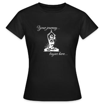 Faites l’expérience du yoga ! « Votre voyage commence ici ! » - T-shirt Femme - noir - Devant - AI Model Female 172 dark (172cm)