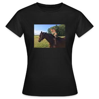 Chevaux - T-shirt Femme - noir - Devant - AI Model Female 172 dark (172cm)