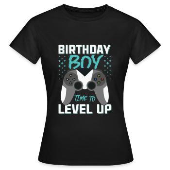Geburtstagskind Zeit, um Videospiel Geburtstag zu verbessern - Frauen T-Shirt - Schwarz - Vorne - AI Model Female 172 dark (172cm)
