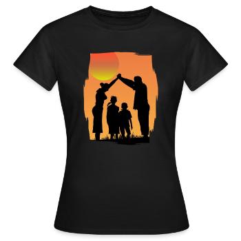 Familie - Vrouwen T-shirt - zwart - Voor - AI Model Female 172 dark (172cm)