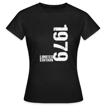 43. Geburtstag 1979 - Geschenk Spruch Geschenkidee - Frauen T-Shirt - Schwarz - Vorne - AI Model Female 172 dark (172cm)
