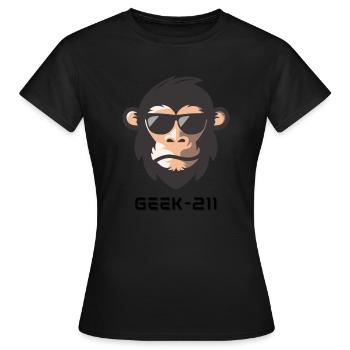 Gamer | T-shirt | Gaming - T-shirt Femme - noir - Devant - AI Model Female 172 dark (172cm)