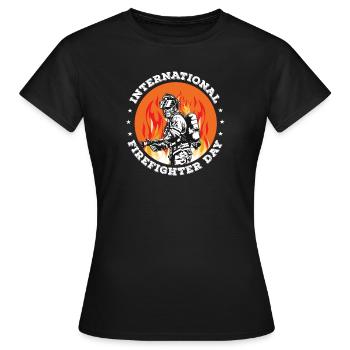 Nous sommes fiers de nos pompiers - T-shirt Femme - noir - Devant - AI Model Female 172 dark (172cm)