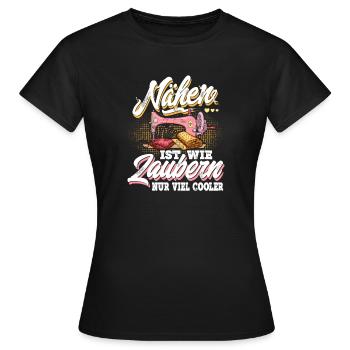 Nähen - Frauen T-Shirt - Schwarz - Vorne - AI Model Female 172 dark (172cm)
